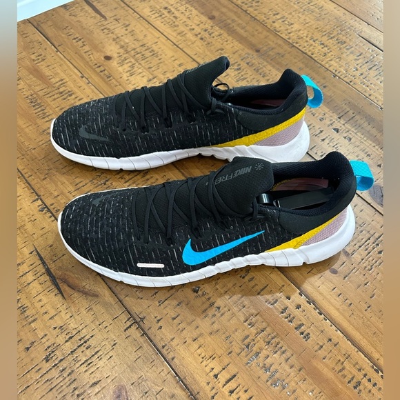 Nike Other - Nike Free Run